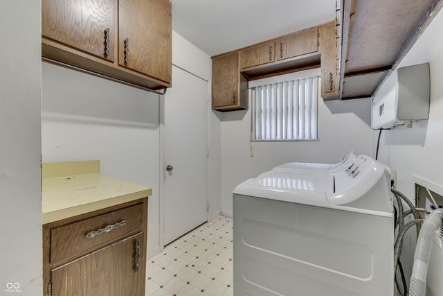 703 Hillcrest Drive, Greenwood, IN 46142