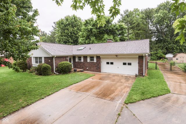 703 Hillcrest Drive, Greenwood, IN 46142