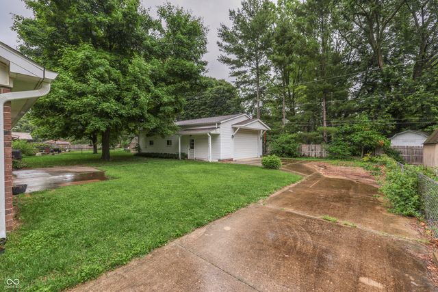 703 Hillcrest Drive, Greenwood, IN 46142