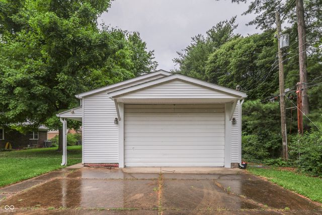 703 Hillcrest Drive, Greenwood, IN 46142