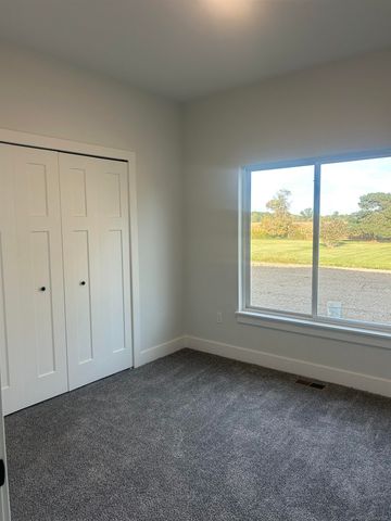 23401 29 Mile Road, Ray, MI 48096