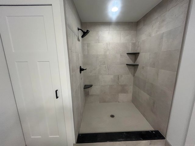 23401 29 Mile Road, Ray, MI 48096