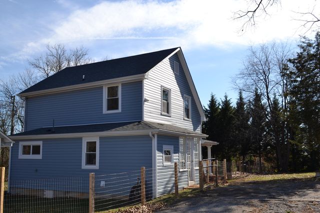 848 Gatling LN, Roanoke, VA 24017