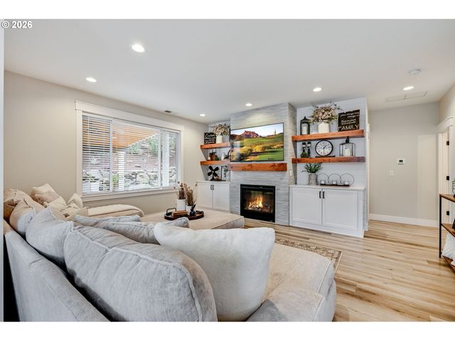 3321 FELTON St S, Salem, OR 97302