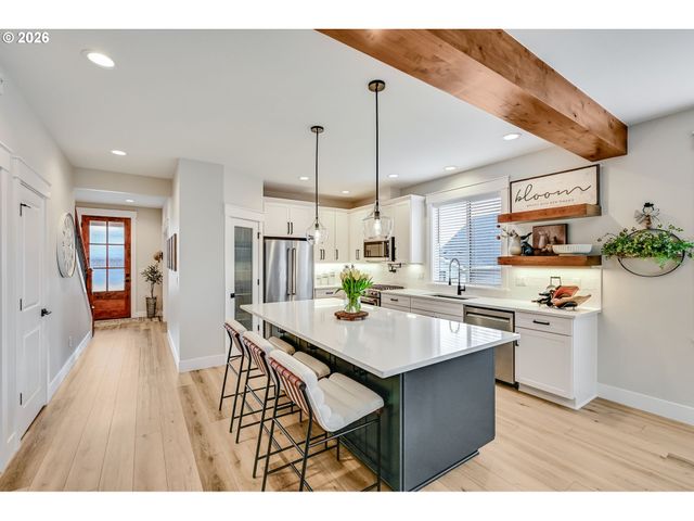 3321 FELTON St S, Salem, OR 97302