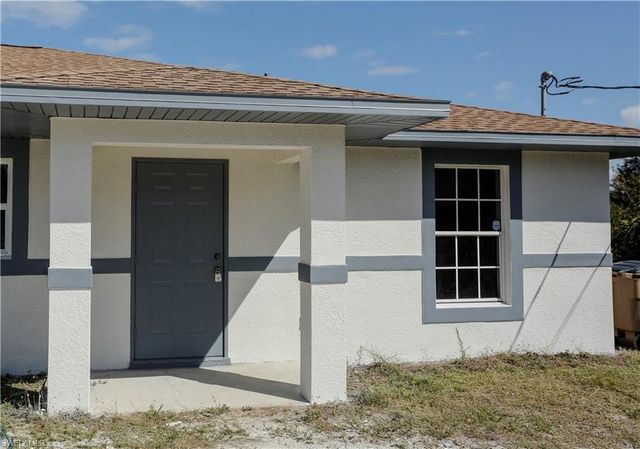 4612 25th ST SW, Lehigh Acres, FL 33973