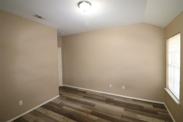 6100 Harwood Crossing Drive, Arlington, TX 76018