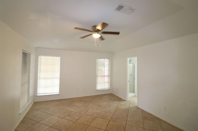 6100 Harwood Crossing Drive, Arlington, TX 76018