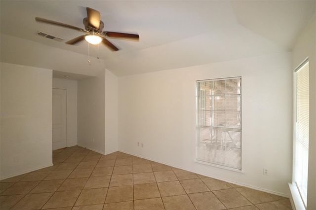 6100 Harwood Crossing Drive, Arlington, TX 76018