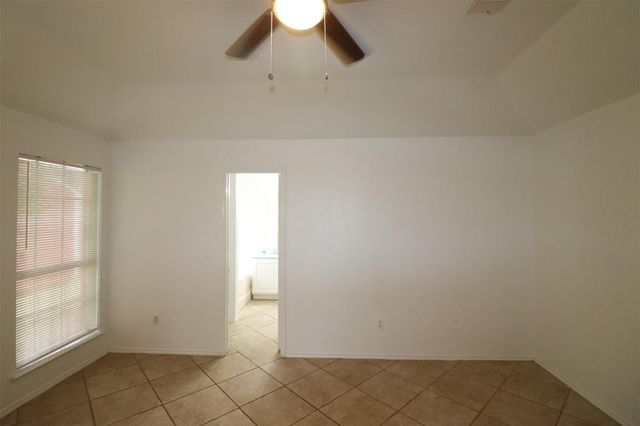 6100 Harwood Crossing Drive, Arlington, TX 76018