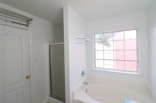 6100 Harwood Crossing Drive, Arlington, TX 76018