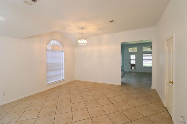 6100 Harwood Crossing Drive, Arlington, TX 76018