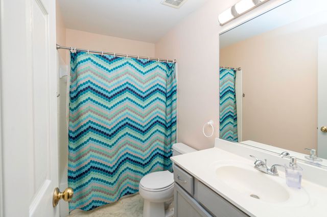 8442 Woodcreek Drive, Florence, KY 41042