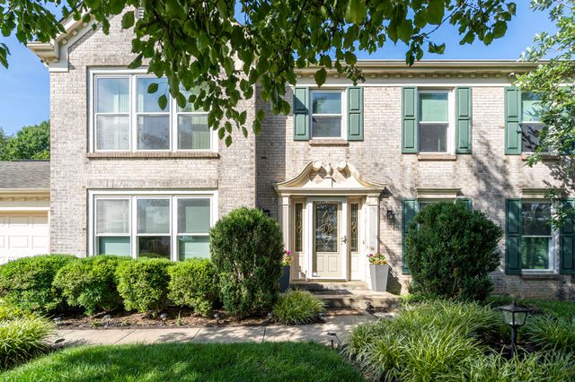 8442 Woodcreek Drive, Florence, KY 41042