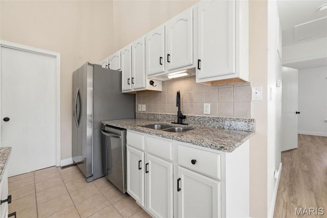 125 Town Square Court, Eureka, MO 63025