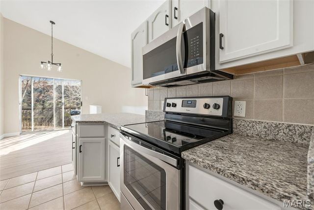 125 Town Square Court, Eureka, MO 63025