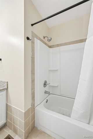 125 Town Square Court, Eureka, MO 63025