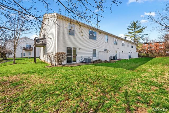 125 Town Square Court, Eureka, MO 63025