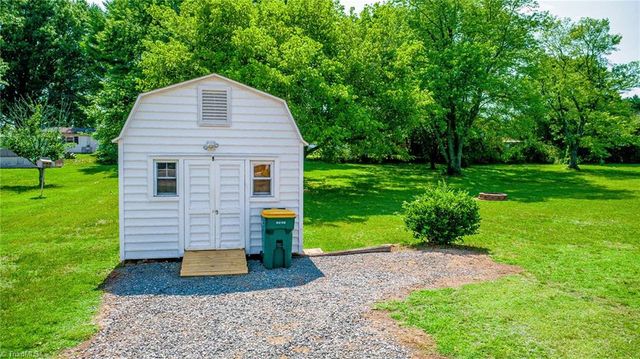 2722 Darrow Road, Walkertown, NC 27051