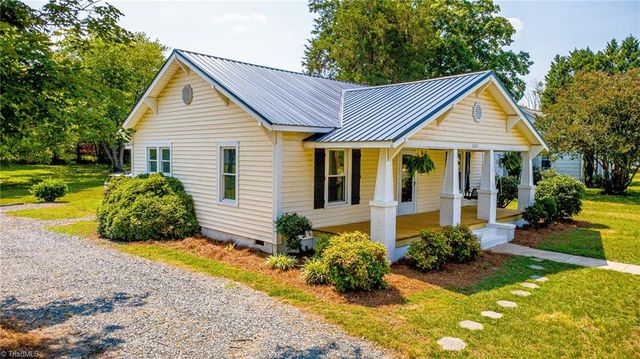 2722 Darrow Road, Walkertown, NC 27051