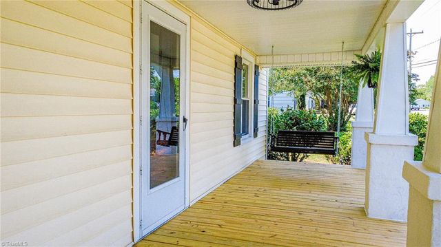2722 Darrow Road, Walkertown, NC 27051