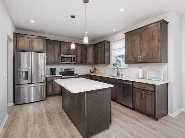 18097 Hartlin Avenue, Lakeville, MN 55044