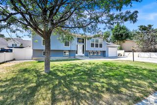 9242 S LAURA ANNE WAY, Sandy, UT 84094