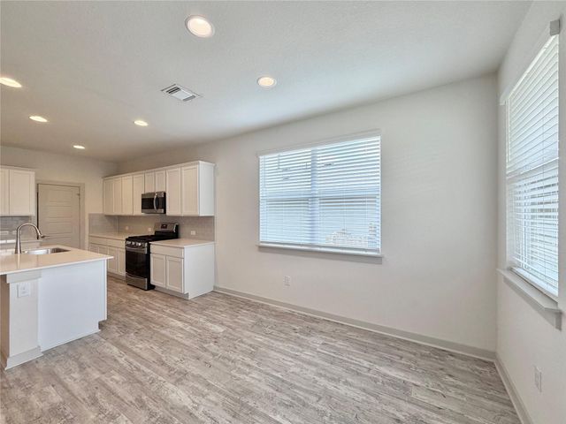 10214 Norshire LN, Austin, TX 78754