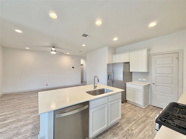10214 Norshire LN, Austin, TX 78754