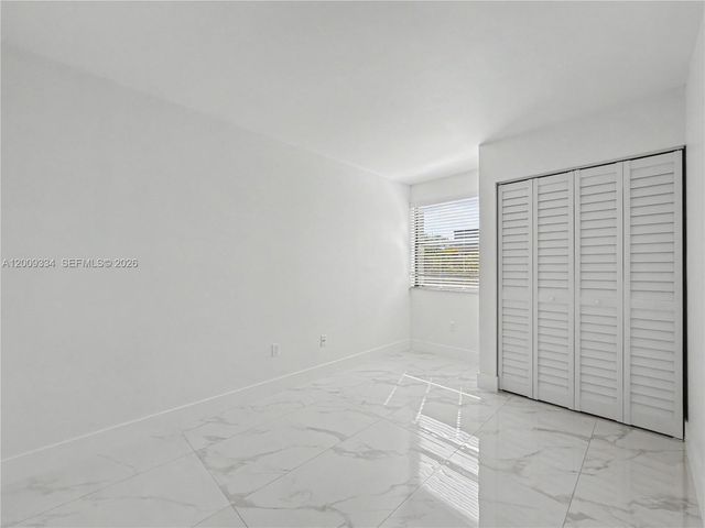 10010 NW 9th St Cir 203, Miami, FL 33172