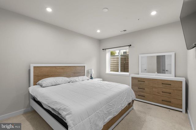 10706 LARKSWOOD ST, Middle River, MD 21220