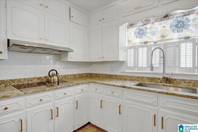 1309 19TH PLACE SW, Birmingham, AL 35211