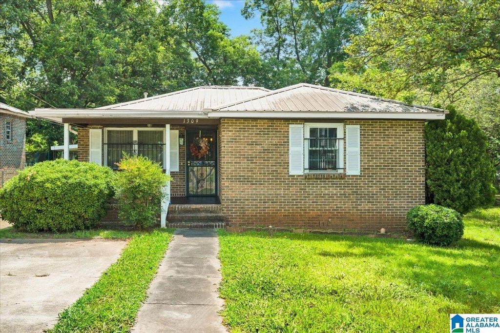 1309 19TH PLACE SW, Birmingham, AL 35211