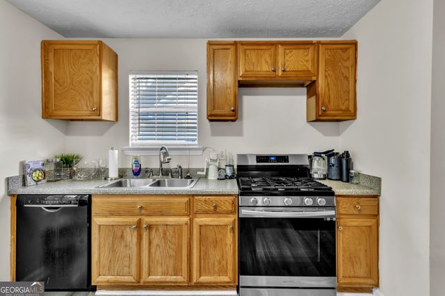 245 Misty Ridge Trail, Stockbridge, GA 30281