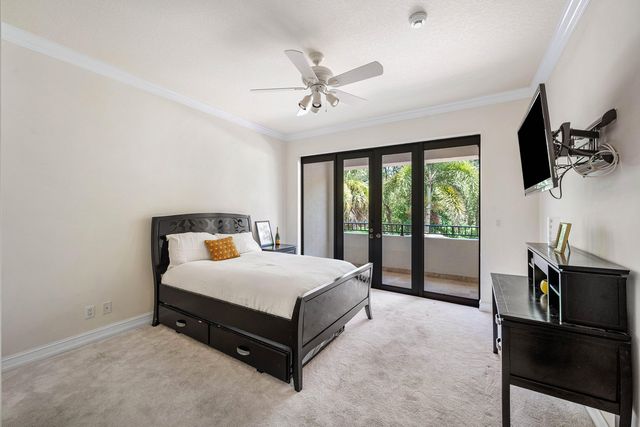 17738 Lake Azure Way, Boca Raton, FL 33496