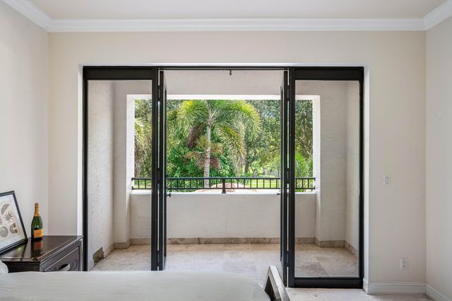 17738 Lake Azure Way, Boca Raton, FL 33496
