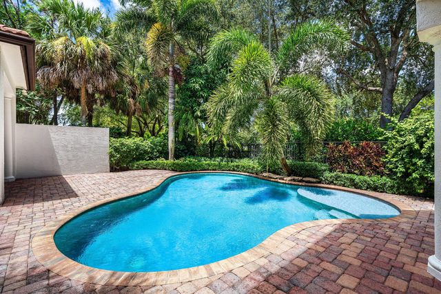 17738 Lake Azure Way, Boca Raton, FL 33496