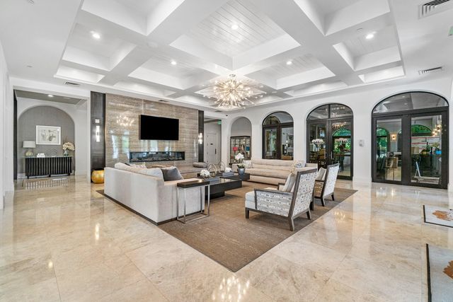17738 Lake Azure Way, Boca Raton, FL 33496