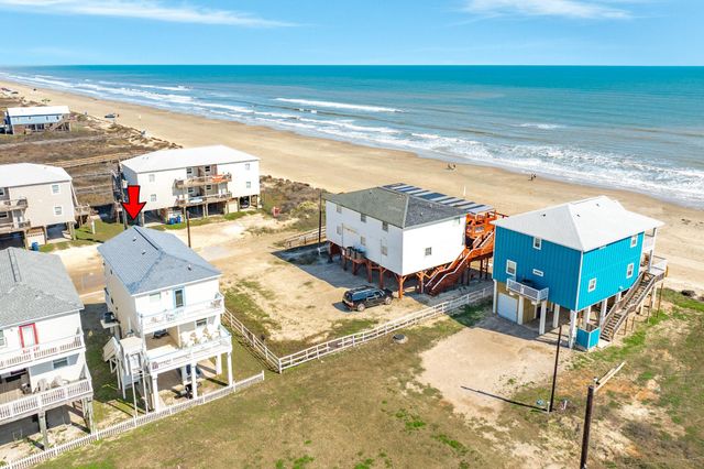 107 Howard Avenue, Surfside Beach, TX 77541