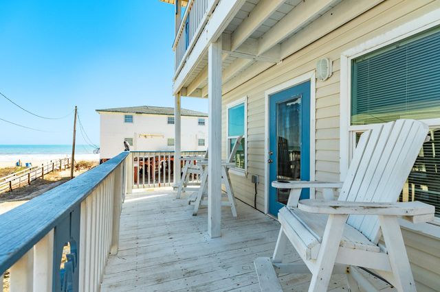 107 Howard Avenue, Surfside Beach, TX 77541