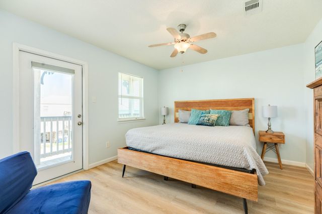 107 Howard Avenue, Surfside Beach, TX 77541