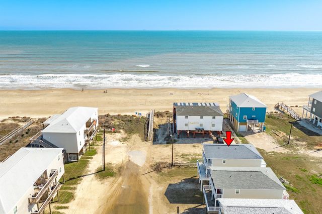 107 Howard Avenue, Surfside Beach, TX 77541