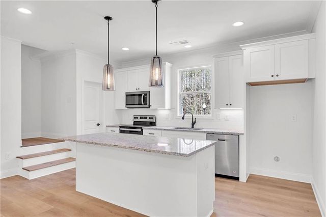 203 Riverstone Commons Circle, Canton, GA 30114