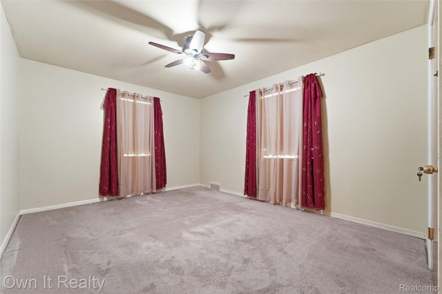 7022 Garling Drive, Dearborn Heights, MI 48127
