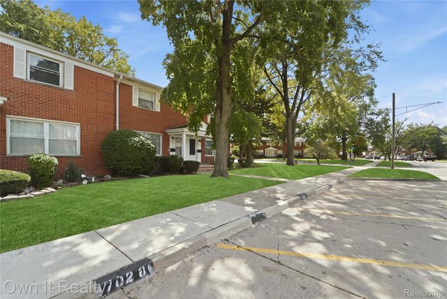 7022 Garling Drive, Dearborn Heights, MI 48127
