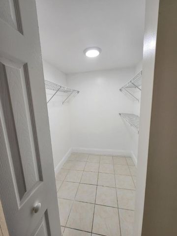 4384 NW 9th Avenue 19-1D, Deerfield Beach, FL 33064