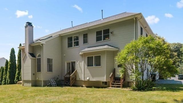 10 Hemingway St, Shrewsbury, MA 01545