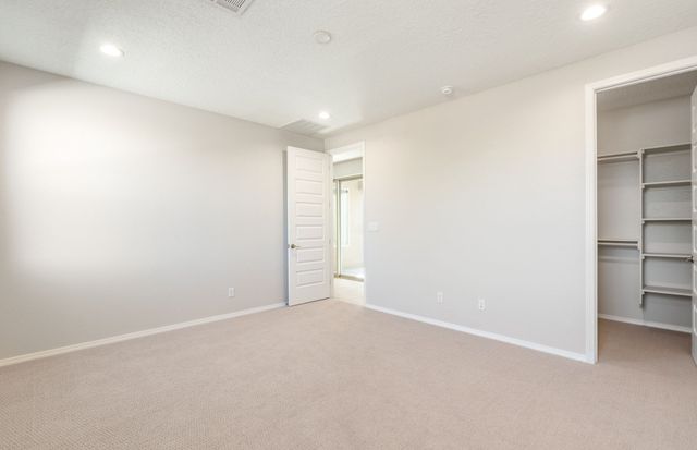 218 Delfina Street, Santa Fe, NM 87505