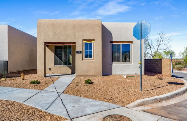 218 Delfina Street, Santa Fe, NM 87505
