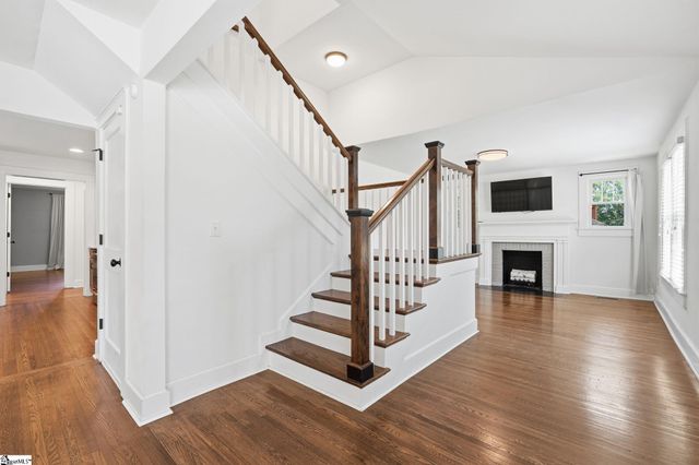 20 Glenn Street, Greenville, SC 29607